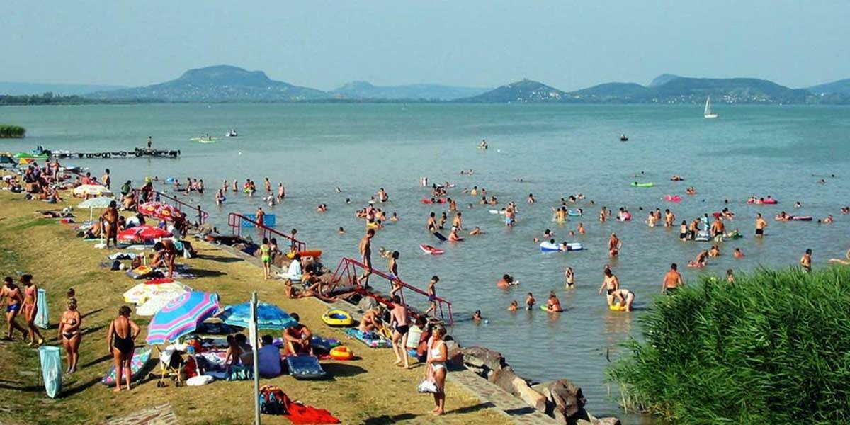 Kids' Paradise House Balatonboglár Exteriör bild